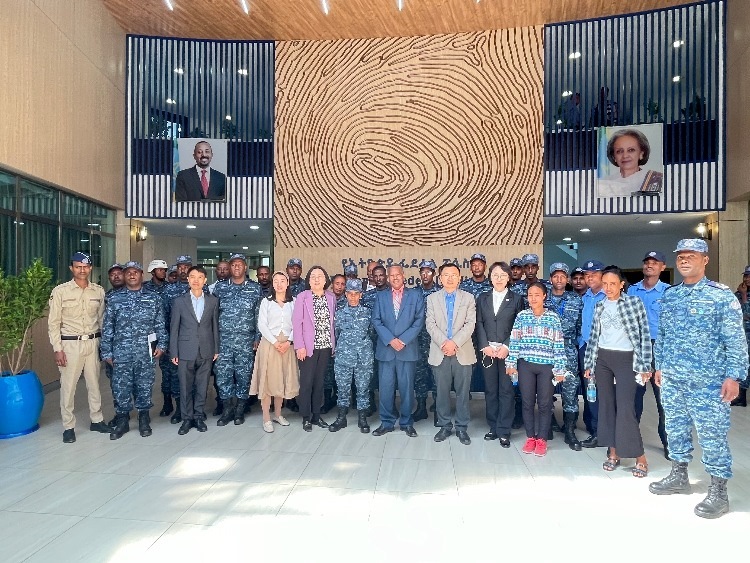 圖為埃塞俄比亞聯(lián)邦警察中文培訓(xùn)班開班儀式現(xiàn)場。亞的斯亞貝巴大學(xué)孔子學(xué)院供圖