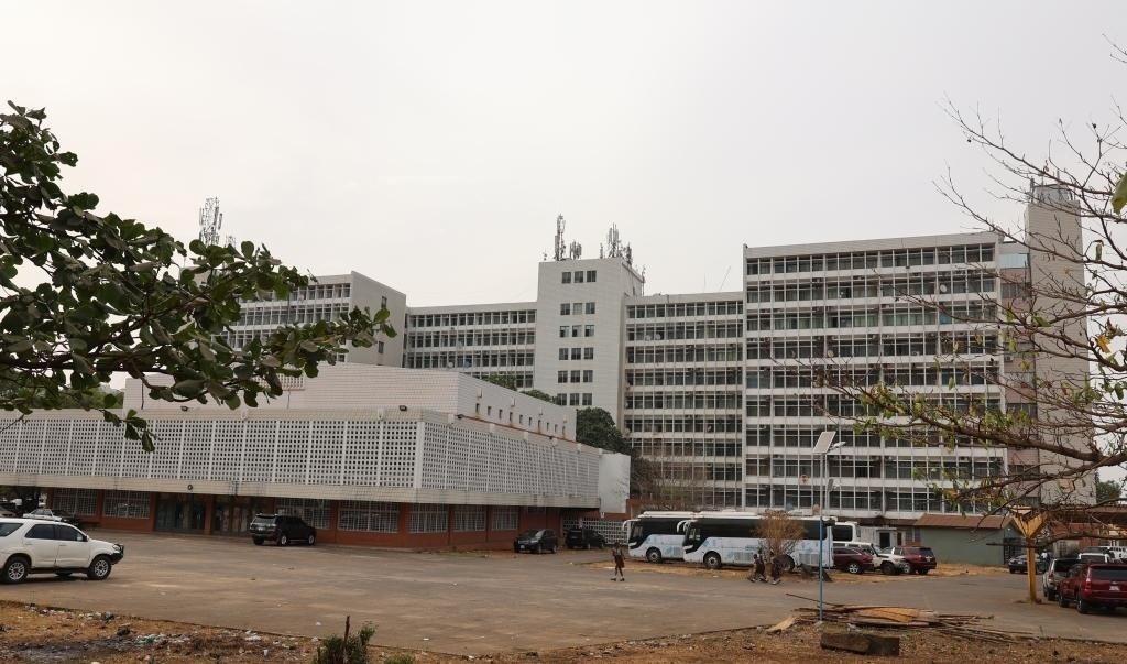 中塞友誼大廈。