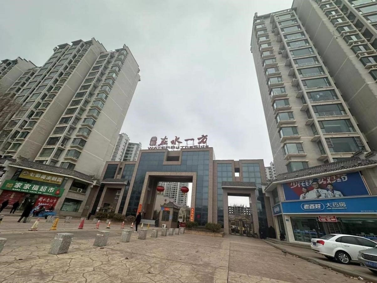 甘肅省永靖縣“在水一方”小區(qū)。人民網(wǎng)記者 馬昌攝