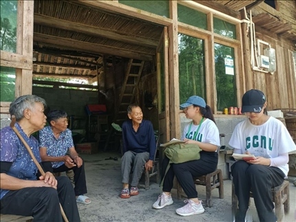 △ 2022年7月，華中師范大學生命科學學院鄉(xiāng)村振興之旅暑期實踐隊赴湖北省恩施市宣恩縣長潭河侗族鄉(xiāng)開展“生態(tài)文明助力鄉(xiāng)村振興”暑期社會實踐活動。