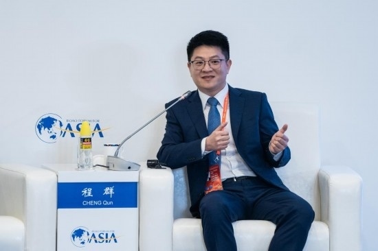 3月27日，猿輔導集團副總裁、人工智能研究院院長程群在分論壇上發(fā)言。新華社記者 曹夢瑤 攝