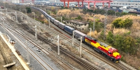 全國(guó)鐵路實(shí)行新的貨物列車運(yùn)行圖。國(guó)鐵集團(tuán)供圖