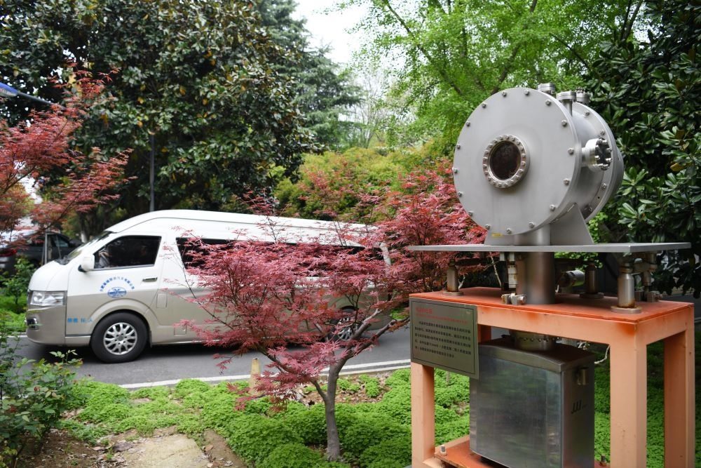 2024年4月6日，在位于安徽合肥的中國科學技術大學，自主研制的原位實驗裝置準備運往上海光源開展實驗。