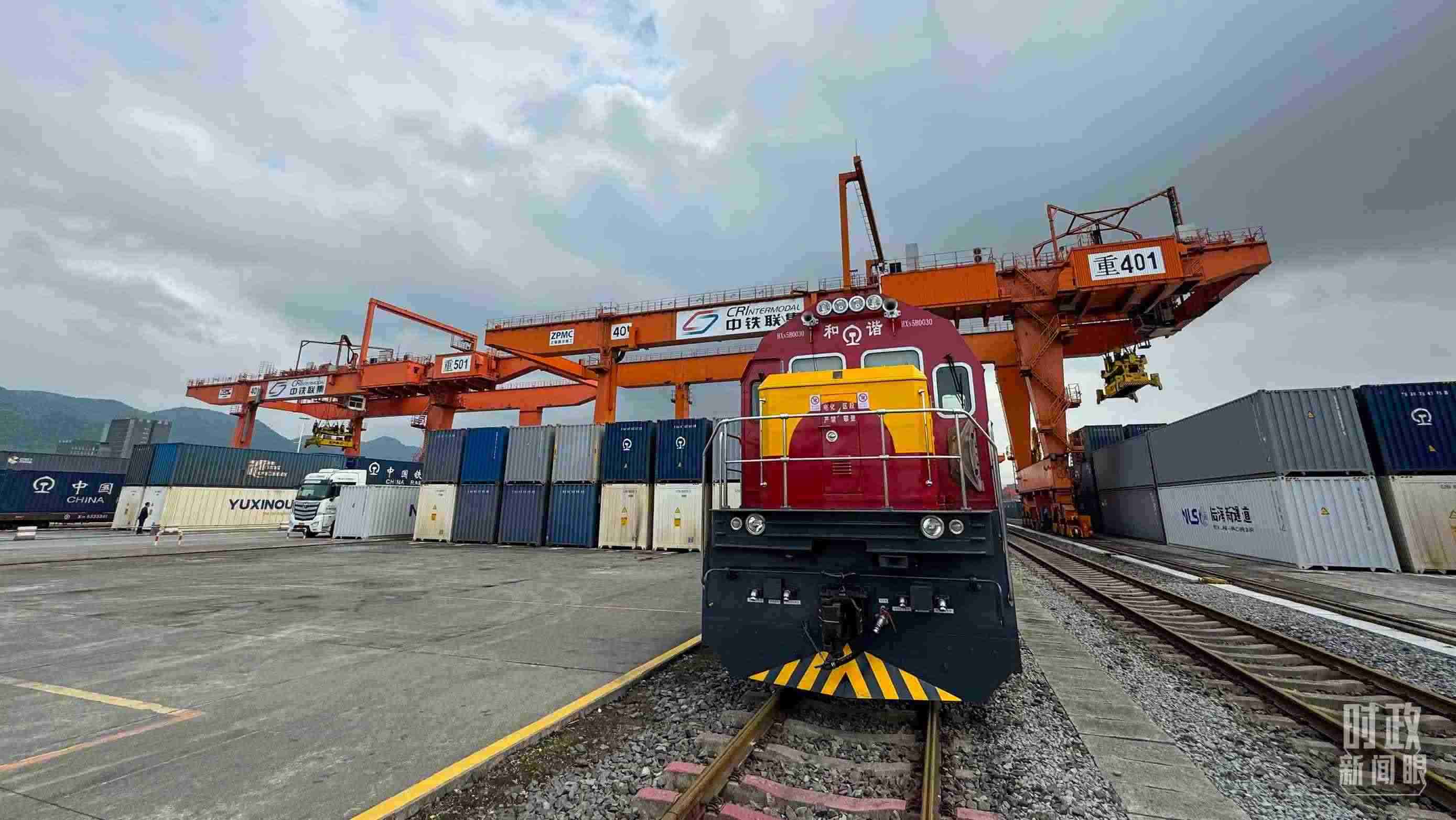 △重慶國際物流樞紐園區(qū)。（總臺央視記者許永松拍攝）