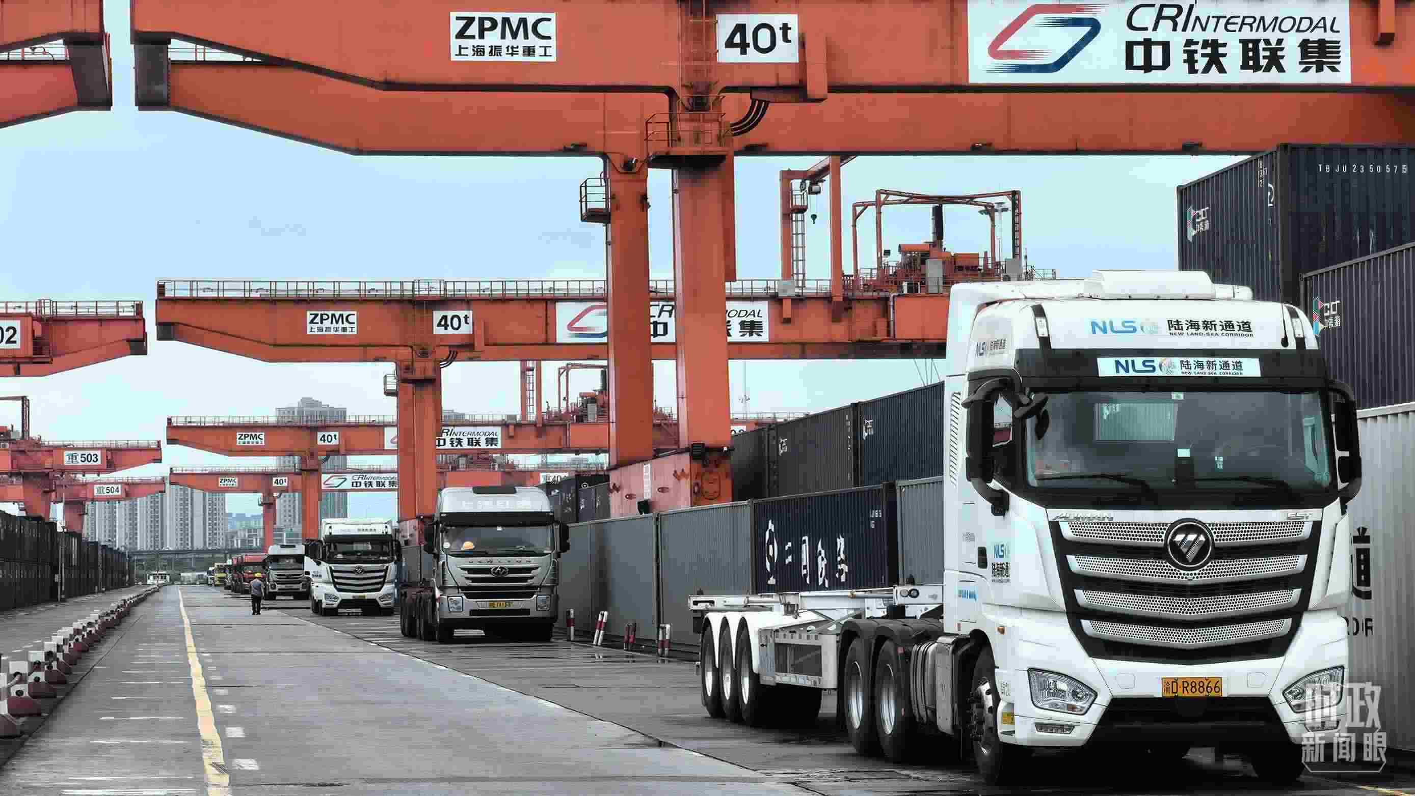 △重慶國際物流樞紐園區(qū)。（總臺央視記者趙化拍攝）