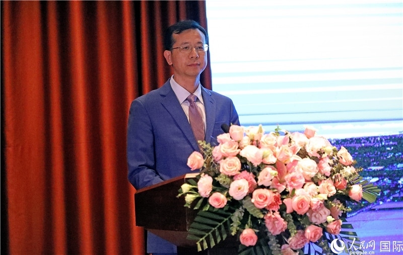 外交部外事管理司副司長(zhǎng)姚紹俊在宣介會(huì)上致辭。人民網(wǎng)記者趙益普