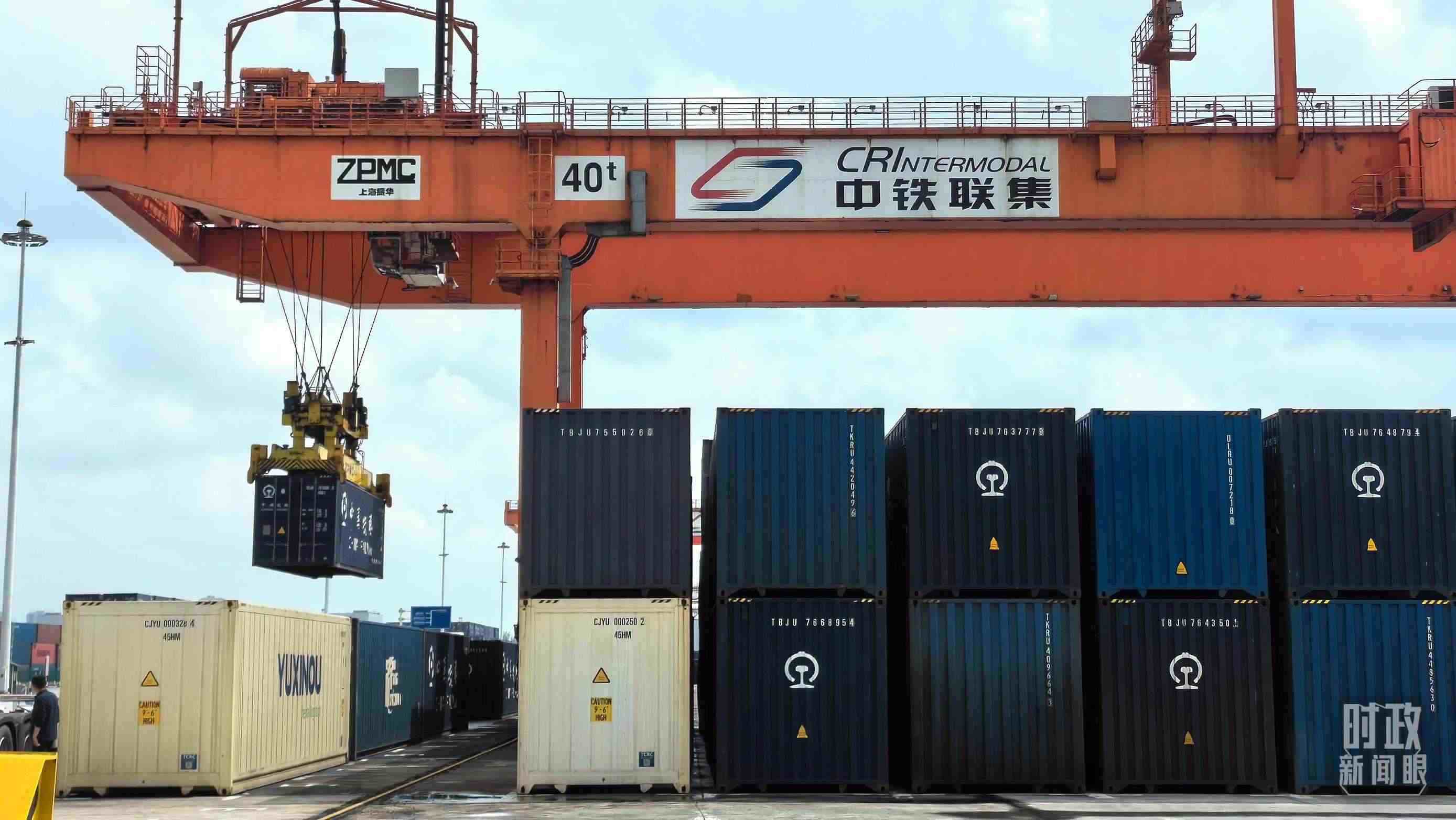 △重慶國際物流樞紐園區(qū)。（總臺央視記者趙化拍攝）