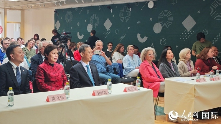 “漢語橋”瑞典賽區(qū)預選賽現(xiàn)場。人民網(wǎng)記者 殷淼攝