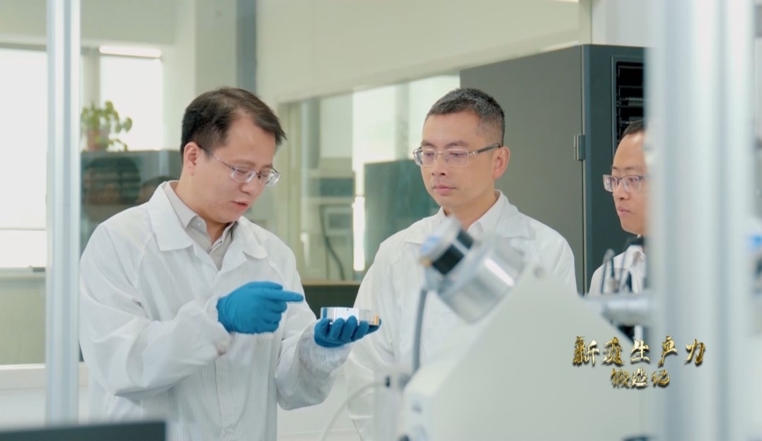 長沙巴斯夫杉杉電池材料研究院，正在進行電池材料研究。