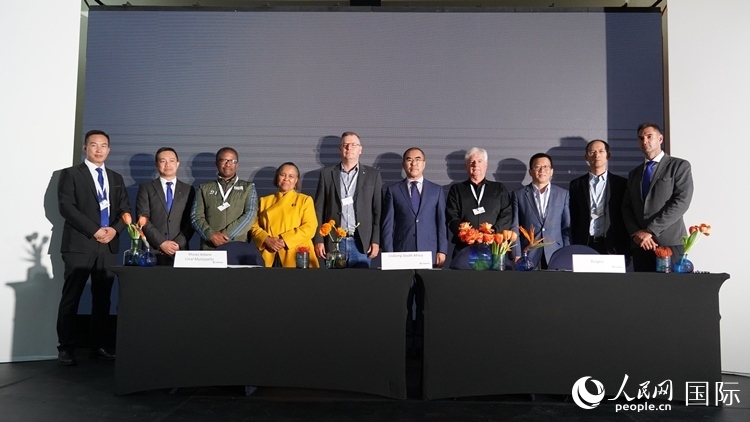 嘉賓合影。人民網(wǎng) 張茜攝