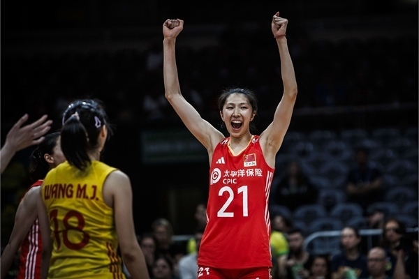 吳夢(mèng)潔慶祝得分。圖片來(lái)源：國(guó)際排聯(lián)