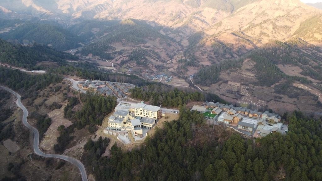 三河村全景（無(wú)人機(jī)照片）。新華社記者 尹恒 攝