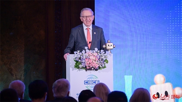 英中貿(mào)易協(xié)會(huì)主席古沛勤爵士致辭。人民網(wǎng) 郭錦標(biāo)攝