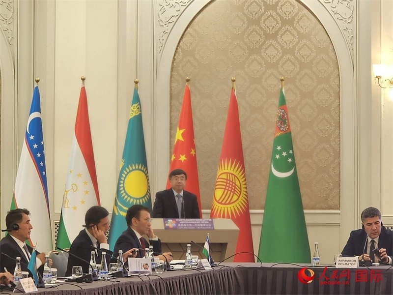 中國社會(huì)科學(xué)院俄羅斯東歐中亞研究所所長孫壯志致辭。人民網(wǎng)記者 李強(qiáng)攝