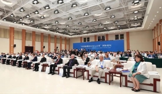 6月12日，“中國新疆的歷史與未來”國際論壇在喀什舉辦。（圖片來源：民族畫報）