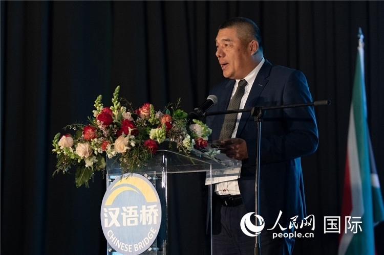 南中經(jīng)貿(mào)協(xié)會秘書長韋冬澤做主旨發(fā)言。人民日報非洲中心分社 希拉茲·莫林攝