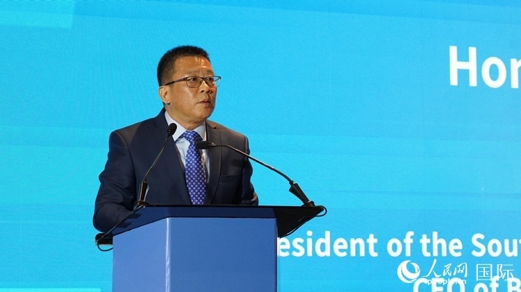 張朝陽會長致辭。人民網(wǎng) 劉暢攝