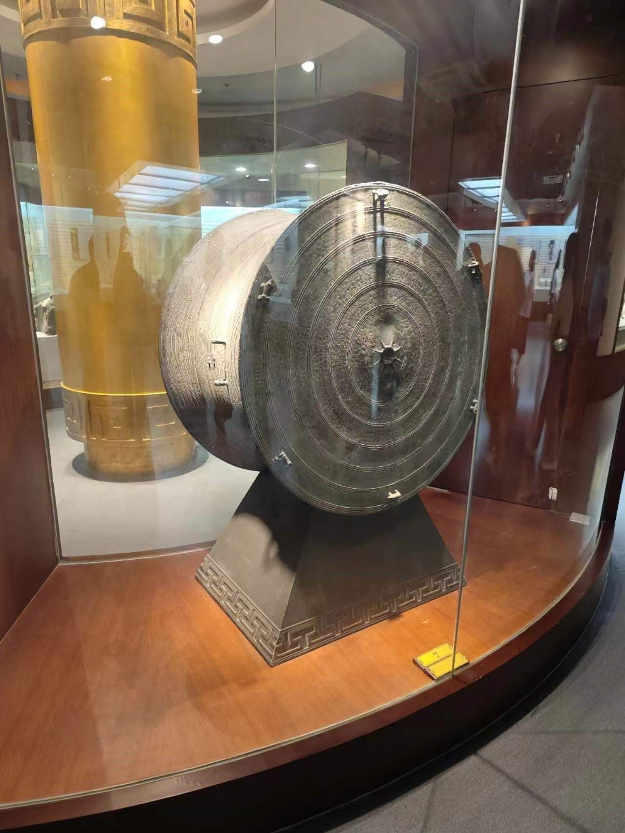 有西南元素的漢代銅鼓。人民網記者 黃鈺攝