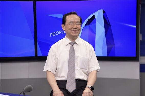 中國(guó)人民大學(xué)法學(xué)院教授、博士生導(dǎo)師楊建順。人民網(wǎng)記者 王曉嘯攝