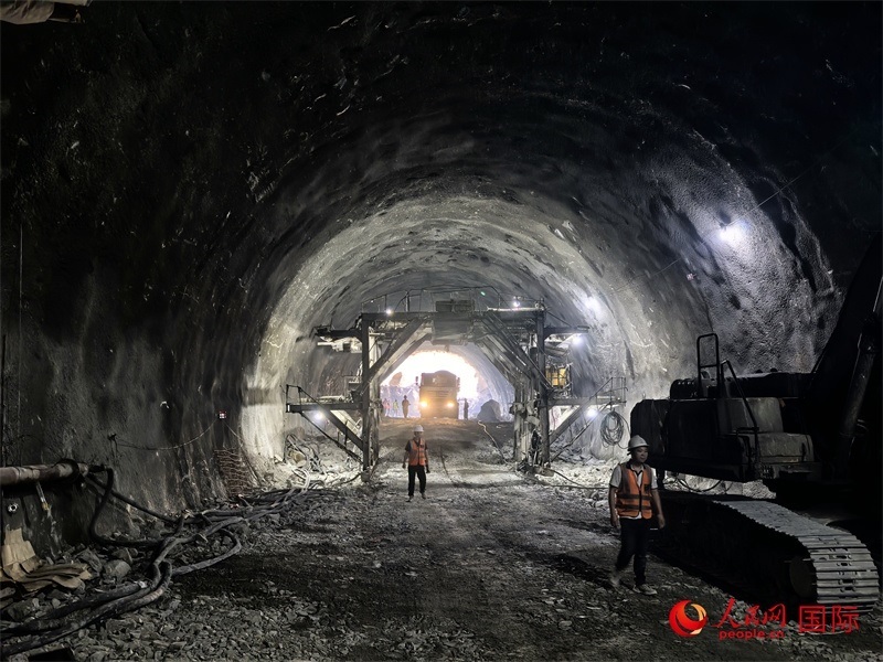隧道施工現(xiàn)場(chǎng)圖片。人民網(wǎng) 賽義德·邁赫迪攝