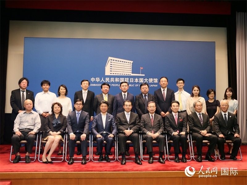 現(xiàn)場嘉賓合影。人民網(wǎng) 許可攝