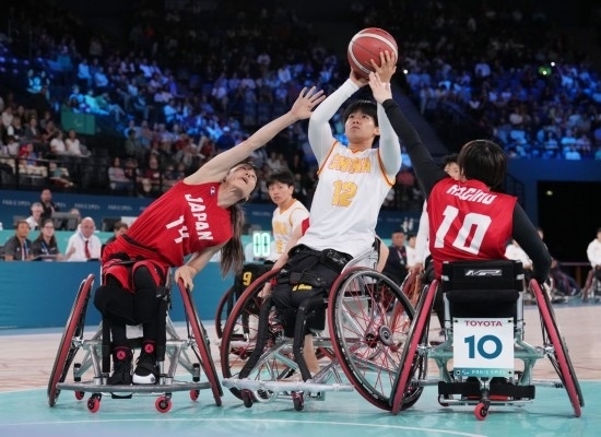 巴黎殘奧會(huì)｜“撞車、摔倒，我們都習(xí)慣了”