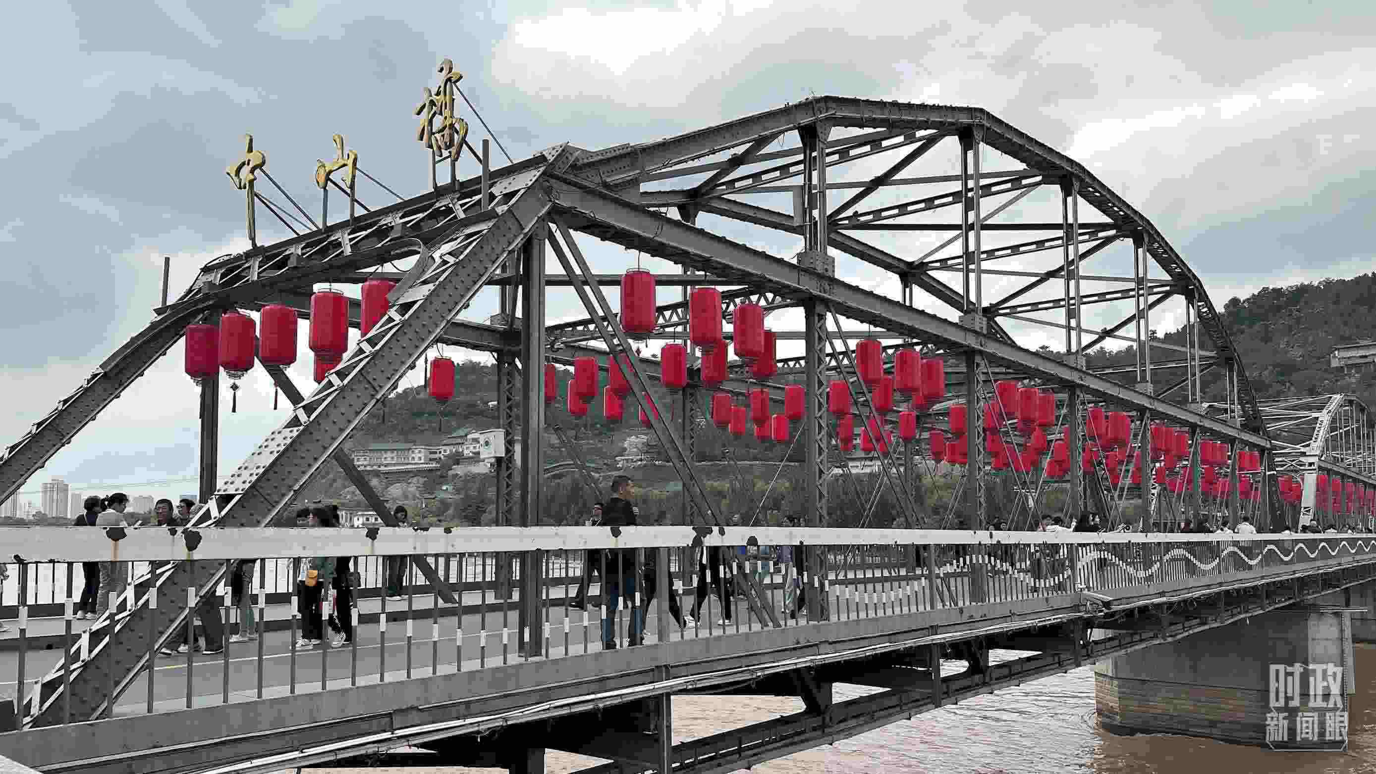 △中山橋。（總臺央視記者范一鳴、覃思拍攝）