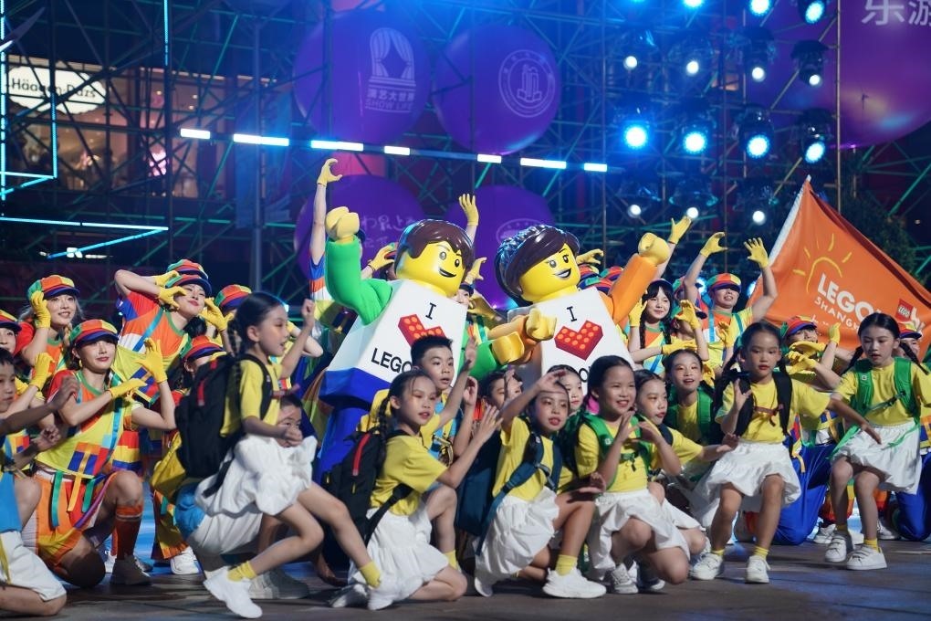 9月14日晚，演員在上海旅游節(jié)開幕式上表演。新華社發(fā)（陳浩明 攝）