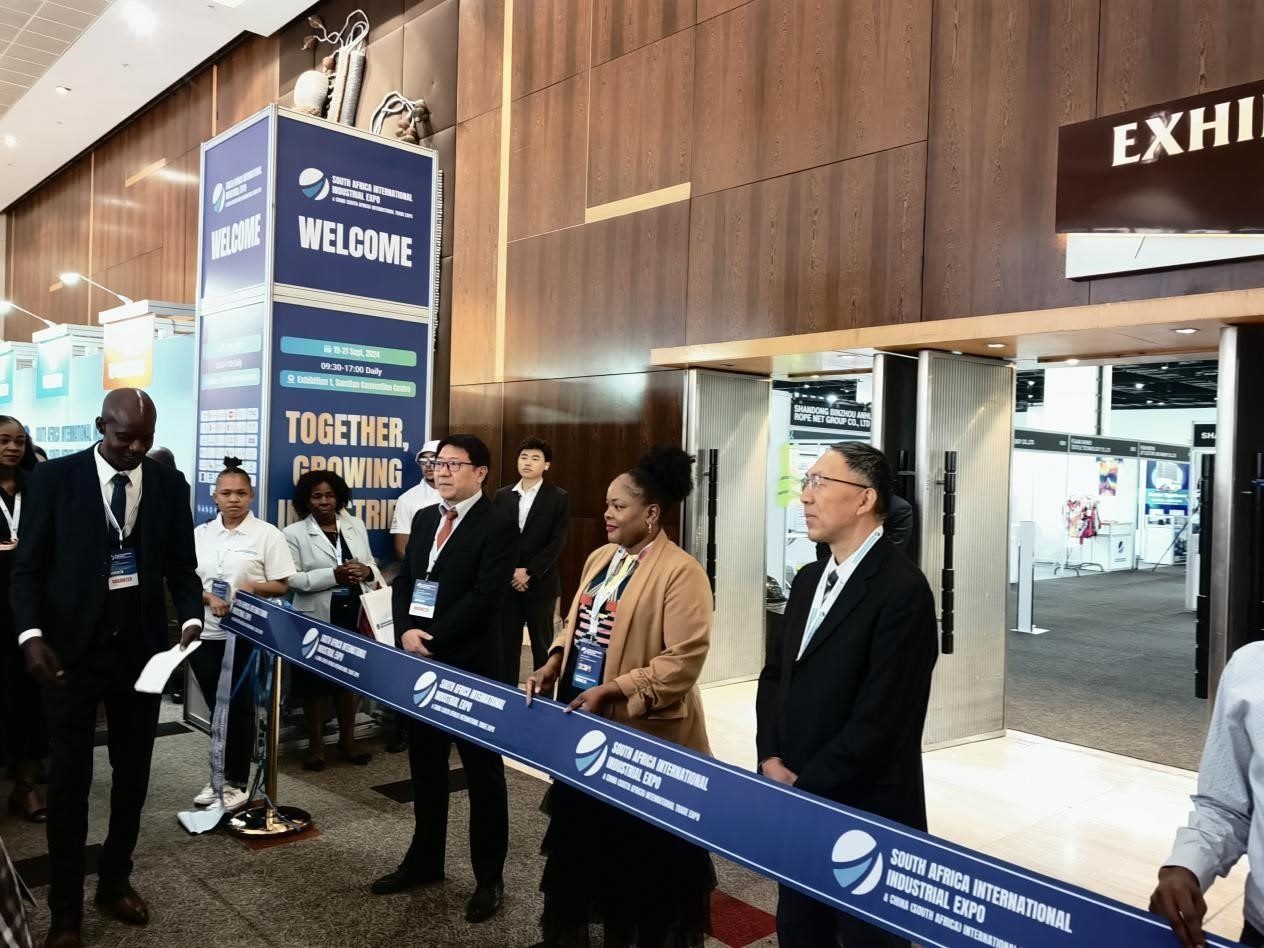 19日，第三屆南非國際工業(yè)展暨中國（南非）國際貿(mào)易展覽會(huì)在約翰內(nèi)斯堡桑頓會(huì)議中心盛大開幕。主辦方供圖