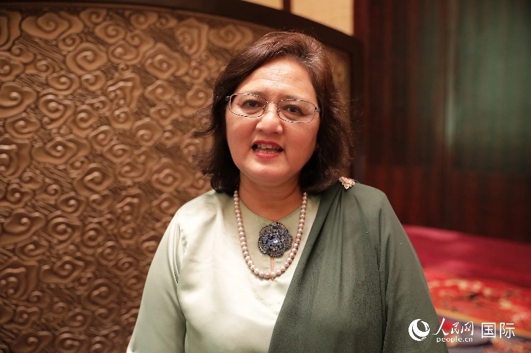 馬來西亞高教部高教司司長阿茲琳達接受人民網采訪。人民網 王婧攝
