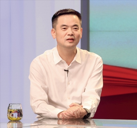 采訪對(duì)象：湖州市委常委、安吉縣委書記楊衛(wèi)東