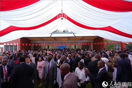 國慶招待會現(xiàn)場。人民網(wǎng)記者 黃煒鑫攝