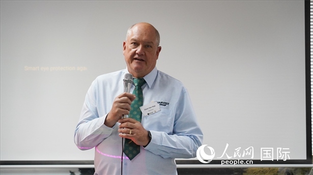 碩豐集團(tuán)市場(chǎng)總監(jiān)迪恩·范·維克發(fā)言。人民網(wǎng) 張茜攝