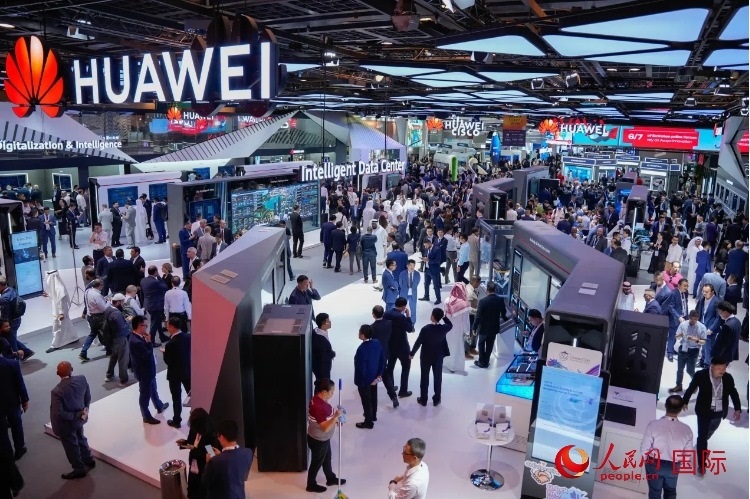 華為展臺。人民網(wǎng) 塔里克·易卜拉欣攝