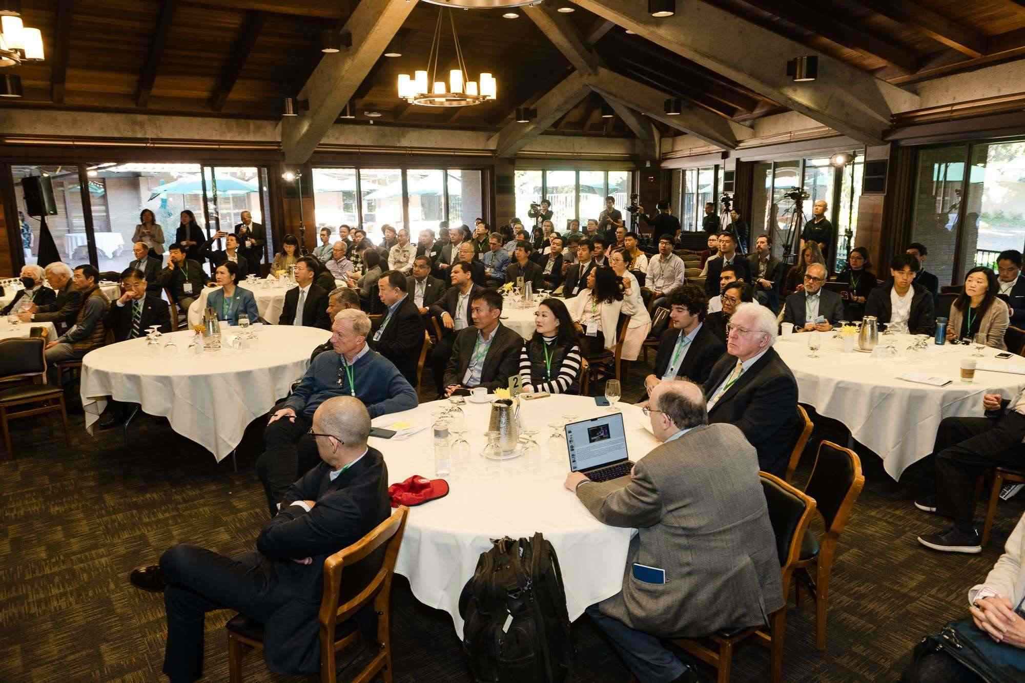 峰會(huì)現(xiàn)場。馮超攝