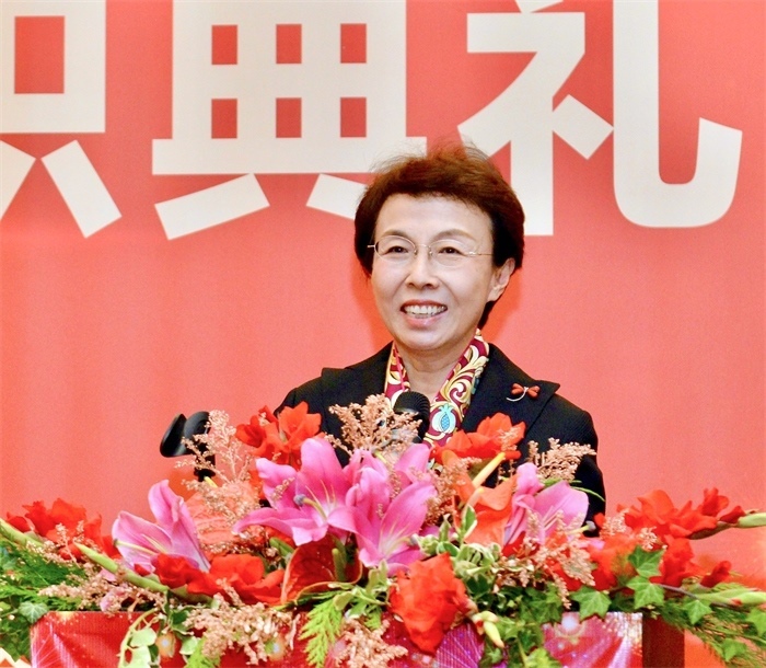 中國僑聯(lián)副主席程紅出席比利時浙江籍僑團聯(lián)盟第二屆主席團就職典禮并致辭。比利時浙江籍僑團聯(lián)盟供圖