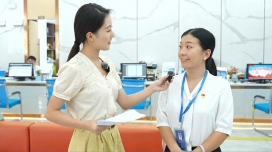 直播現(xiàn)場(chǎng)。海南省營(yíng)商廳供圖