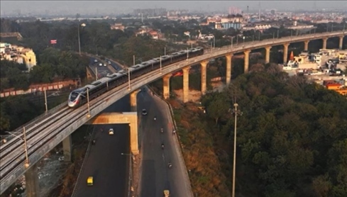 印度北部的軌道交通將自德里到密拉特的車程，從3-4小時(shí)縮短至約1小時(shí)