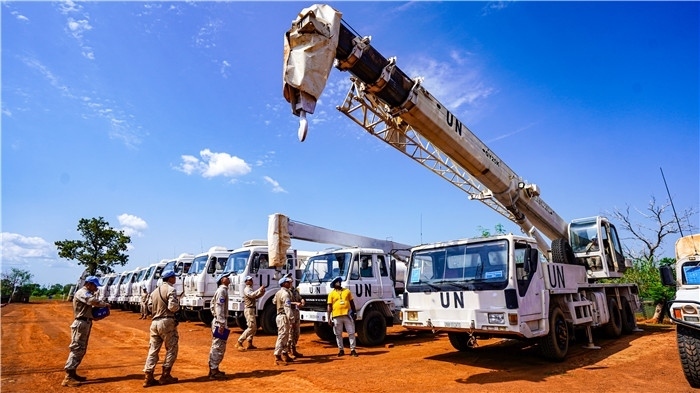 展開裝備核查。秦貴君攝