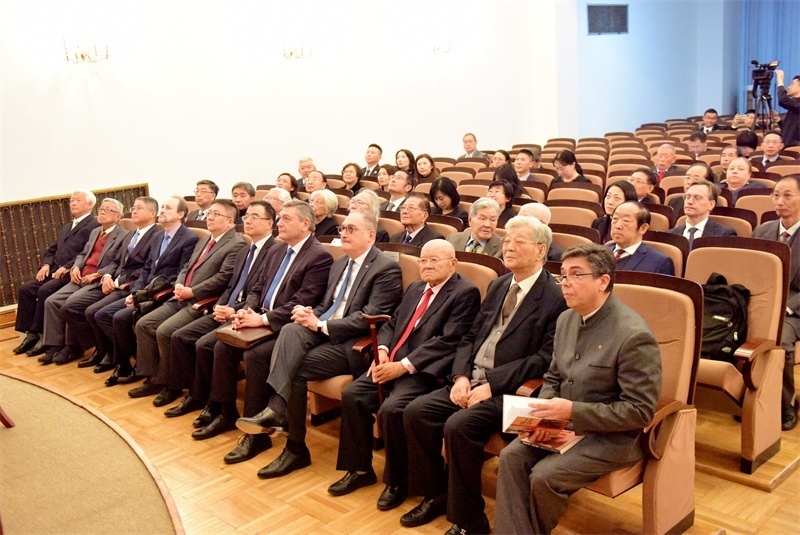 5.中俄資深外交官、學(xué)者、新聞媒體代表等70余人出席活動。 主辦方供圖