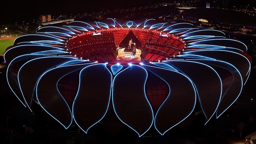 2023年9月23日，第19屆亞洲運(yùn)動(dòng)會(huì)開(kāi)幕式上，最后一棒火炬手汪順和“數(shù)字火炬手”在開(kāi)幕式上點(diǎn)燃主火炬。