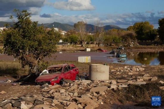 這是11月2日在西班牙烏鐵爾拍攝的受災(zāi)區(qū)域。新華社記者 孟鼎博 攝