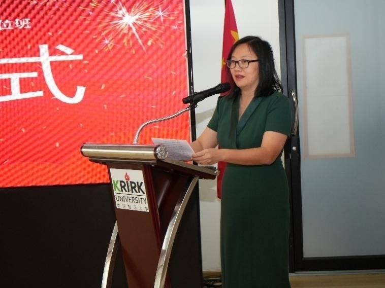 泰國華文教師公會(huì)主席羅鐵英致辭。主辦方供圖