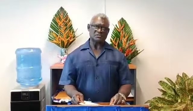 所羅門群島前總理、現(xiàn)任財(cái)政與國(guó)庫(kù)部長(zhǎng)梅納西·索加瓦雷以視頻形式向論壇致辭（主辦方供圖）