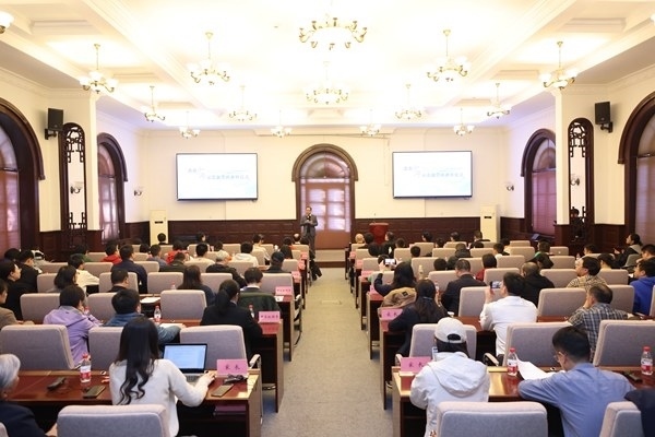 “杰出少年示范數(shù)學班”開班儀式現(xiàn)場。校方供圖