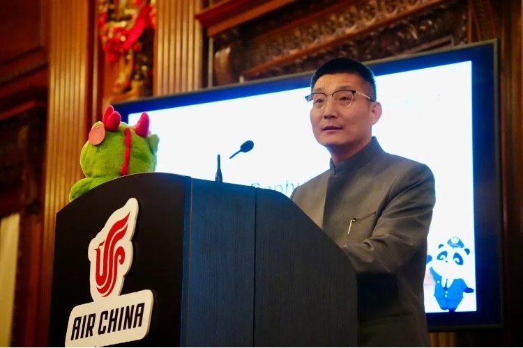 國航倫敦營業(yè)部總經(jīng)理夏寶輝致辭。吳若鳴攝