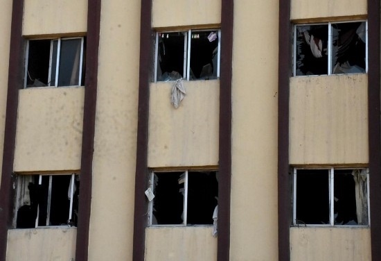 這是11月29日在敘利亞阿勒頗拍攝的一處遭襲建筑。新華社發(fā)