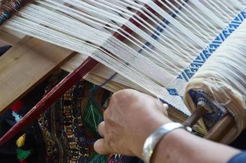 黎族傳統(tǒng)紡染織繡技藝。文化和旅游部非物質(zhì)文化遺產(chǎn)司供圖