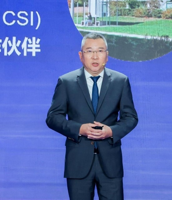 12月6日，法國(guó)達(dá)索系統(tǒng)公司全球執(zhí)行副總裁許善淞在深圳全球招商大會(huì)上。新華社發(fā)