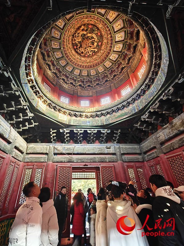 2025年1月，游客正在故宮博物院參觀。人民網(wǎng)記者 韋衍行攝